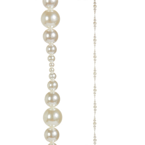 Close-up of the 6 Pearl Garland G4320040, featuring lustrous white pearls arranged from largest to smallest for a graduated effect, elegantly displayed on a plain white background.