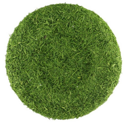 The 7 Green Flower Center MD037009 features a circular mound of finely chopped green tea leaves or herbs, resembling a sunflower center against a plain white background, with a soft and finely shredded texture.